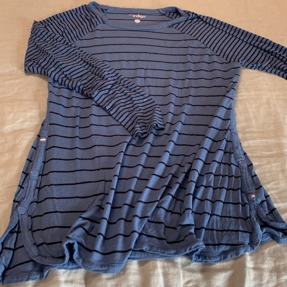 Bundle of 3 maternity tops sz medium - Picture 6 of 9